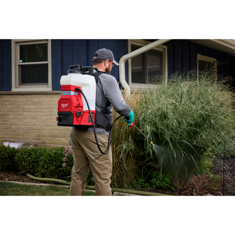 Milwaukee 2528-21G2 M12 Two Gallon Handheld Sprayer Kit