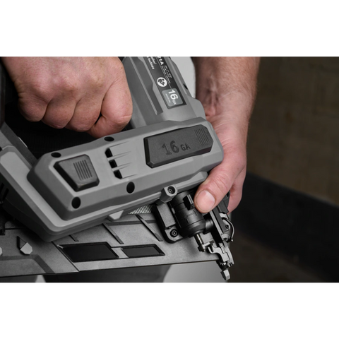 FLEX FX4321A-1A 16Ga Angled Nailer Kit (1x2.5Ah Battery+160W Charger)