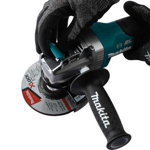 Makita GAG13M1 40V max XGT® Brushless Cordless 4‑1/2" / 5" X‑LOCK Paddle Switch Angle Grinder Kit, with Electric Brake (4.0Ah)