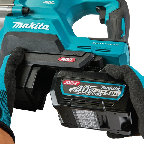 Makita GWT10T 40V max XGT® Brushless Cordless 4-Sp. High-Torque 1" Sq. Drive D-Handle Extended Anvil Impact Wrench kit w/ Friction Ring (5.0Ah)