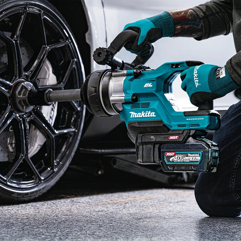 Makita GWT10T 40V max XGT® Brushless Cordless 4-Sp. High-Torque 1" Sq. Drive D-Handle Extended Anvil Impact Wrench kit w/ Friction Ring (5.0Ah)