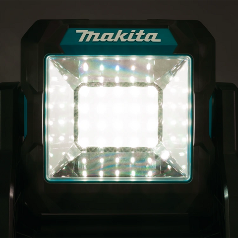 Makita ML003G 40V max XGT L.E.D. Work Light Cordless