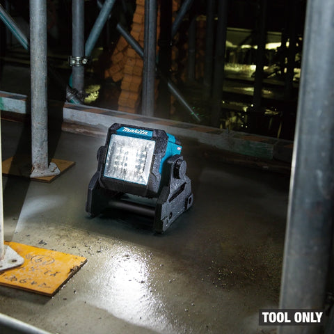 Makita ML003G 40V max XGT L.E.D. Work Light Cordless