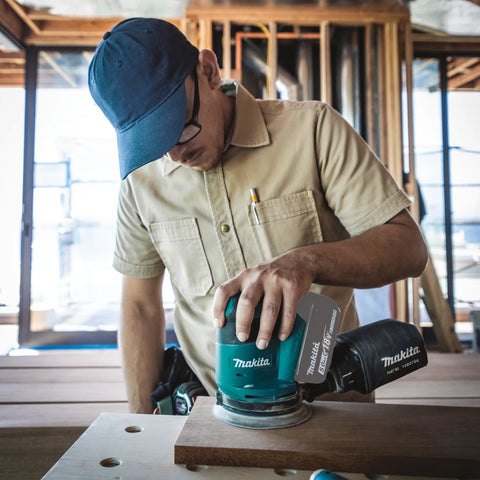 Makita XOB01Z 18V LXT® Lithium‑Ion Cordless 5" Random Orbit Sander, Tool Only