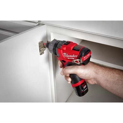 Milwaukee 2402-22 M12 FUEL 1/4" Hex 2-Speed Screwdriver Kit