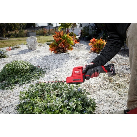 Milwaukee 2533-21 M12 FUEL™ 8" Hedge Trimmer Kit