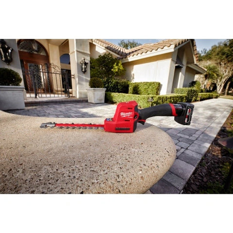 Milwaukee 2533-21 M12 FUEL™ 8" Hedge Trimmer Kit