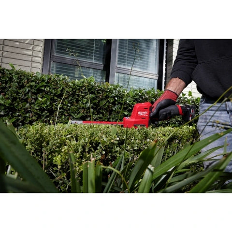Milwaukee 2533-21 M12 FUEL™ 8" Hedge Trimmer Kit