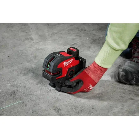 Milwaukee 3624-20 M12™ Green Laser – Cross Line & 4-Points