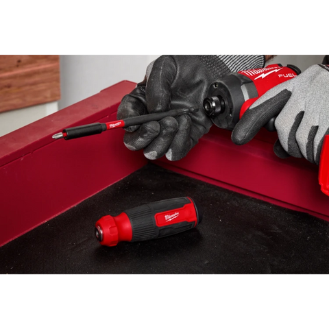 Milwaukee 48-22-2915 14-IN-1 Multi-Bit Screwdriver w/ SHOCKWAVE™ Impact Duty Bits