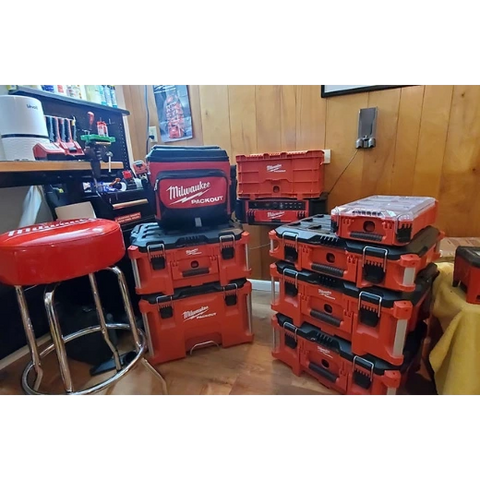 Milwaukee 48-22-8302 PACKOUT Jobsite Cooler Lunch Box