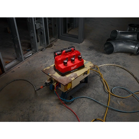 Milwaukee 48-59-1807 M18™ & M12™ Rapid Charge Station