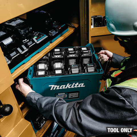 Makita BCC01 Action Shot (pulling box out 2 tool only)