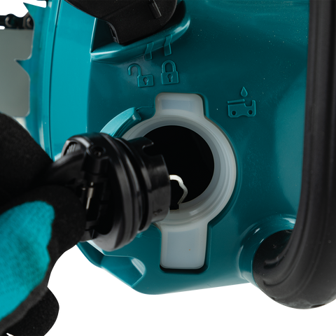 Makita GCU01Z Feature Shot (oil fill tank)