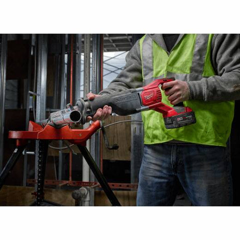 Milwaukee 2621-21 M18 SAWZALL Reciprocating Saw Kit