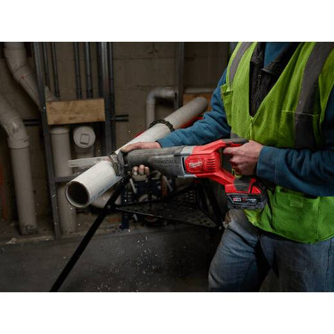 Milwaukee 2621-21 M18 SAWZALL Reciprocating Saw Kit